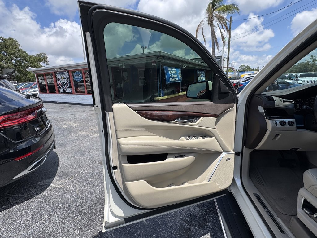 2015 Cadillac Escalade - $24,980
