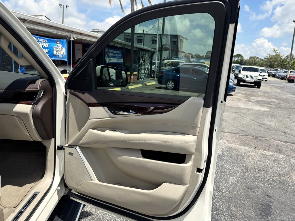 2015 Cadillac Escalade - $24,980