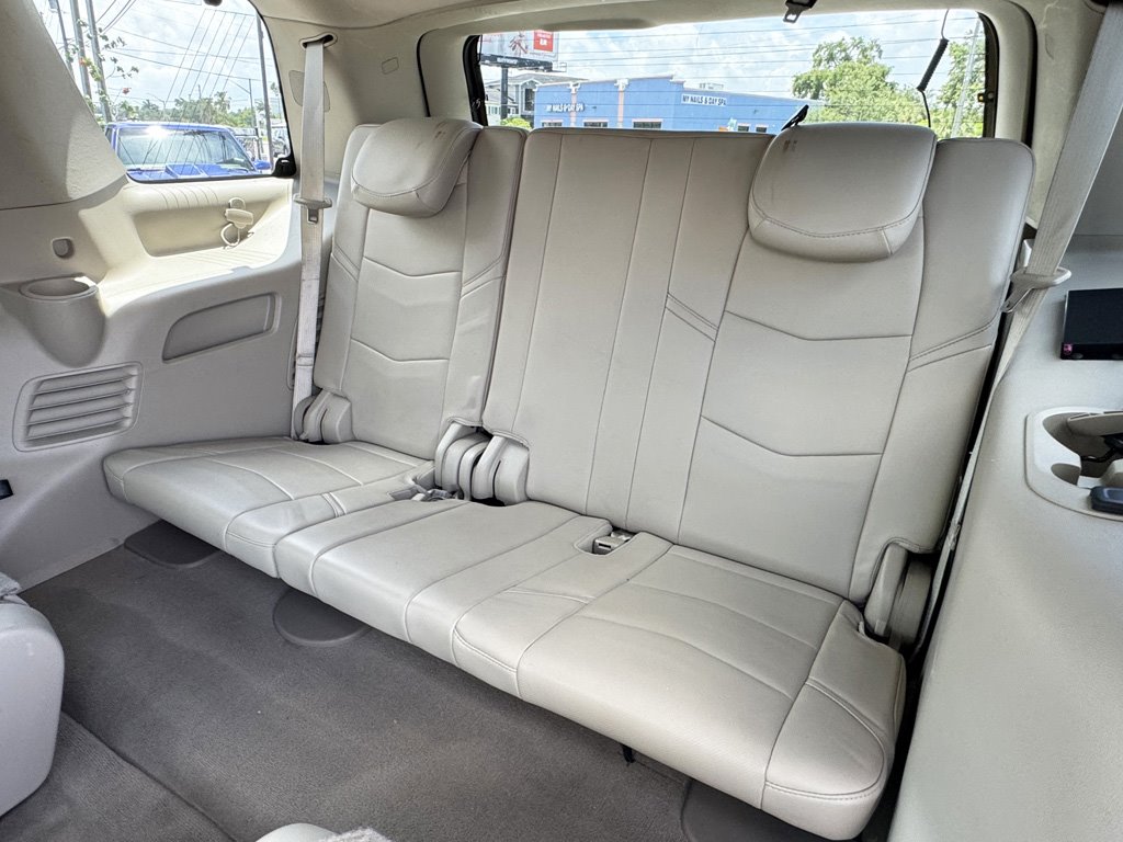 2015 Cadillac Escalade - $24,980