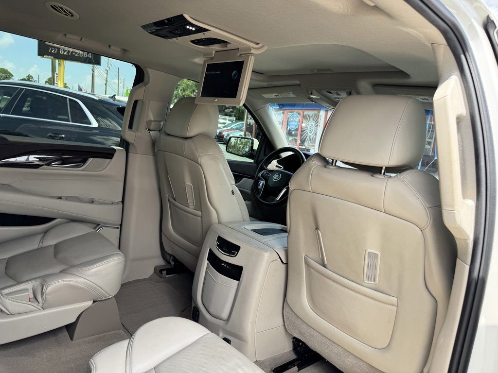 2015 Cadillac Escalade - $24,980