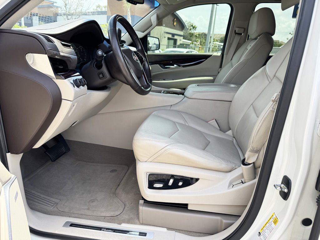 2015 Cadillac Escalade - $24,980