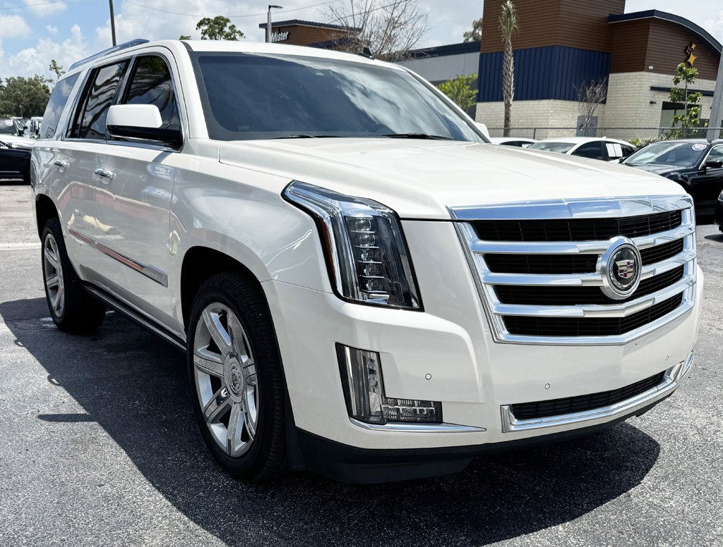 2015 Cadillac Escalade - $24,980
