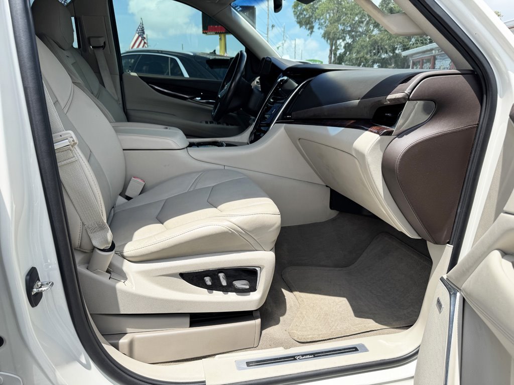 2015 Cadillac Escalade - $24,980