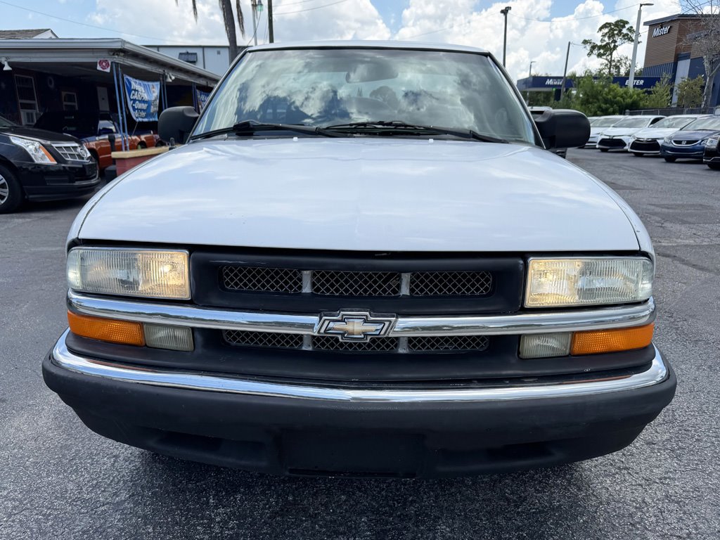 2002 Chevrolet S10 - $7,980