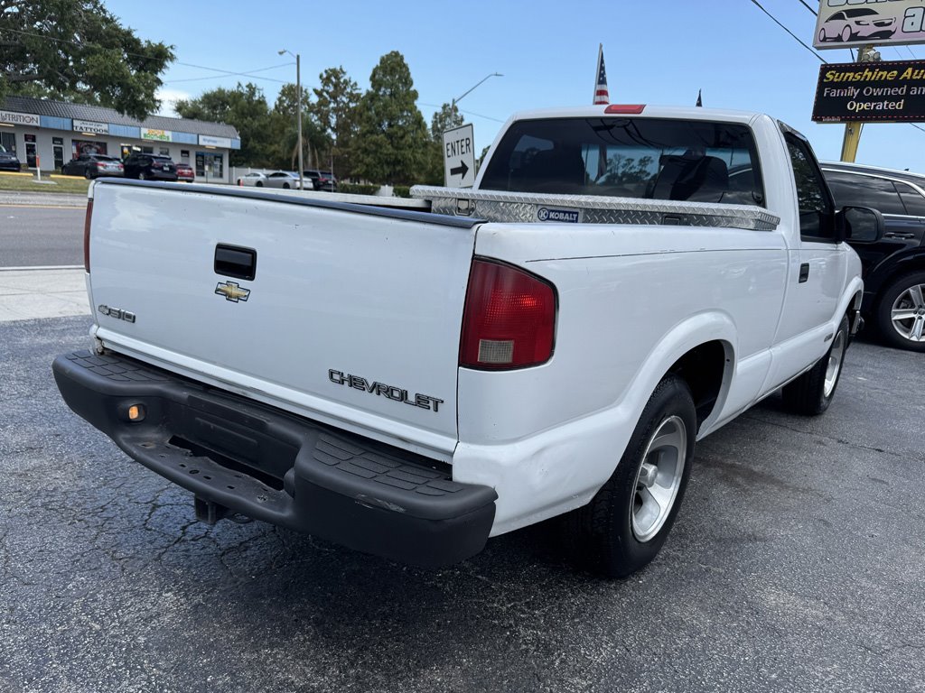 2002 Chevrolet S10 - $7,980