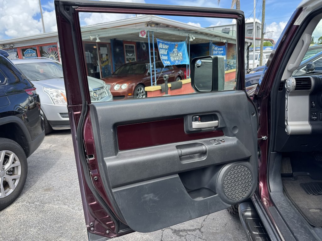 2007 Toyota FJ Cruiser - $19,980