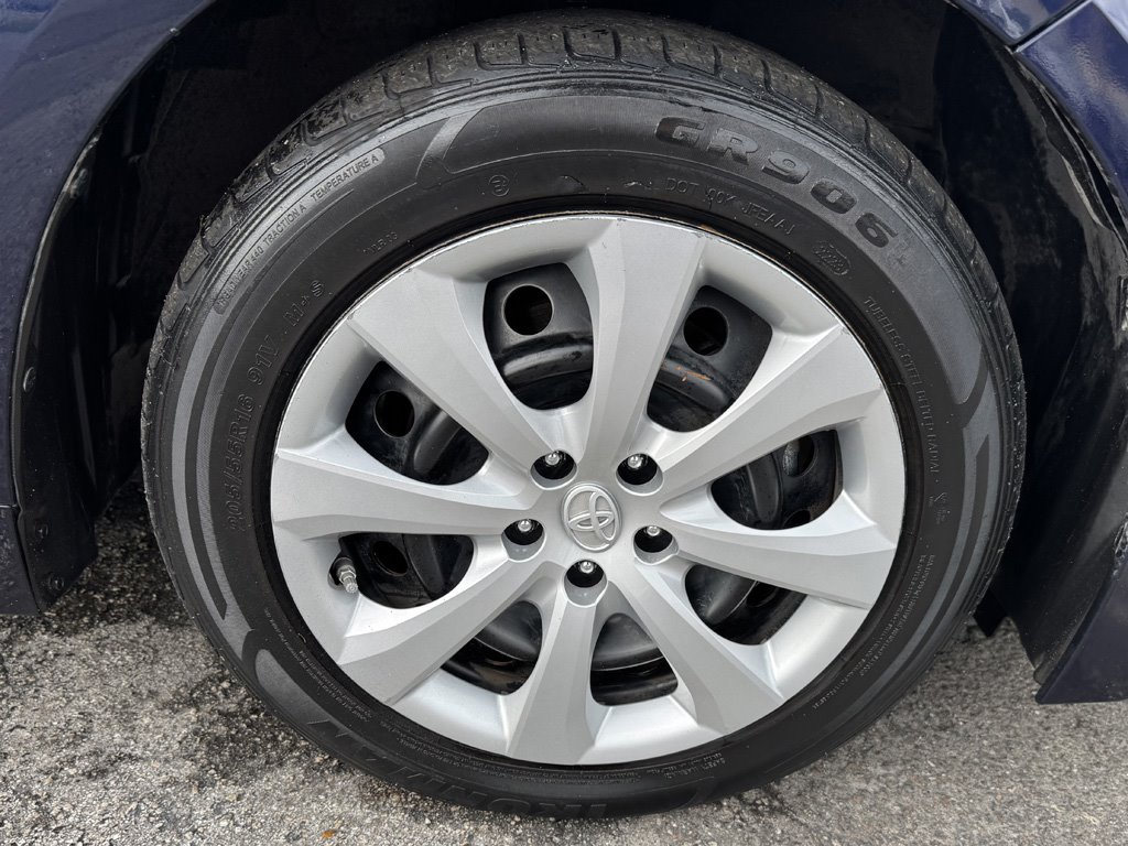 2022 Toyota Corolla - $17,980