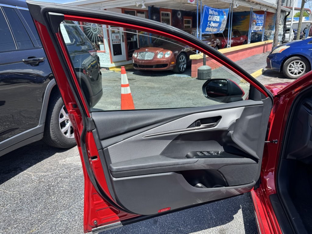 2025 Toyota Camry - $31,980