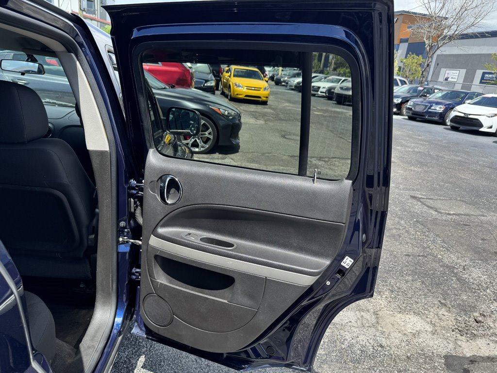 2010 Chevrolet HHR - $5,980