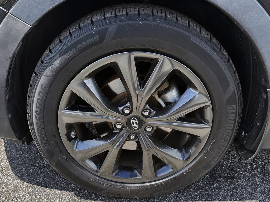 2017 Hyundai Santa Fe - $12,980