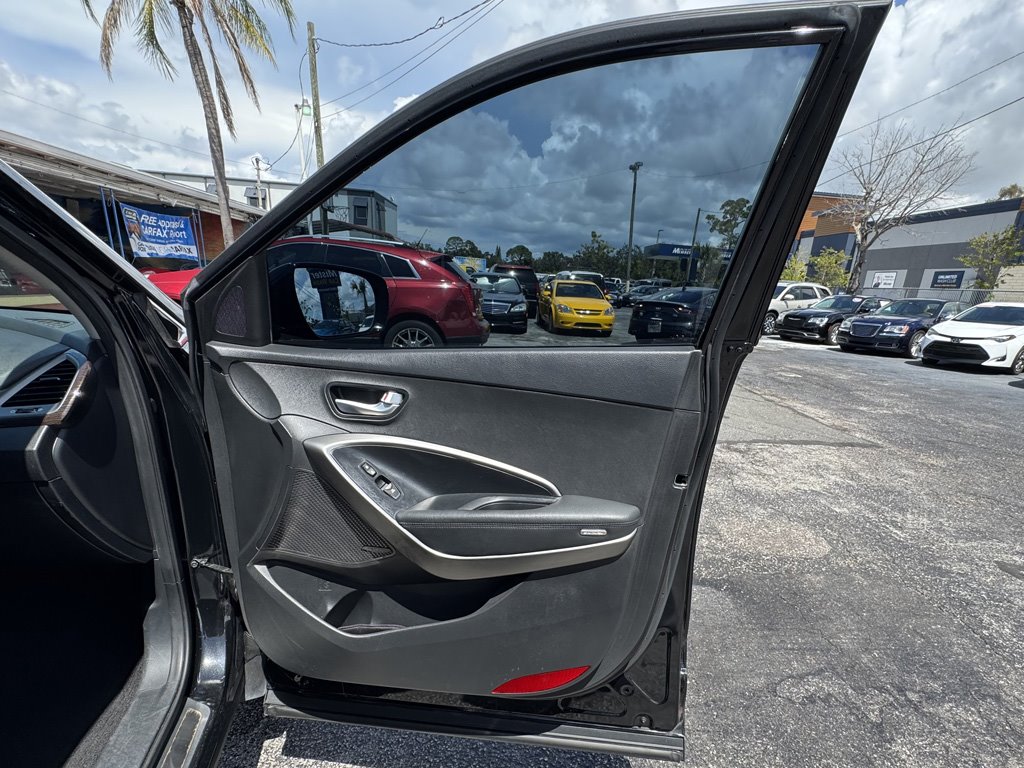 2017 Hyundai Santa Fe - $12,980