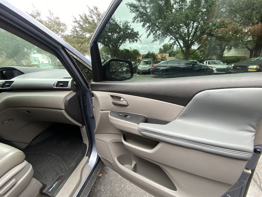2013 Honda Odyssey - $8,675