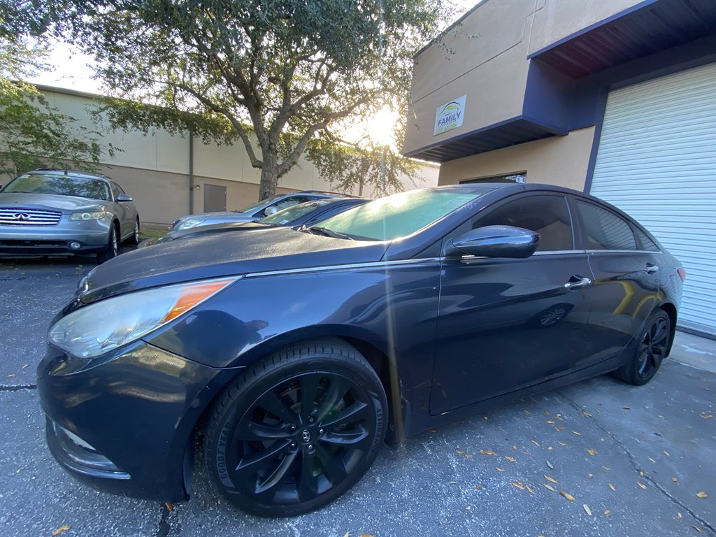 2013 Hyundai Sonata - $8,995