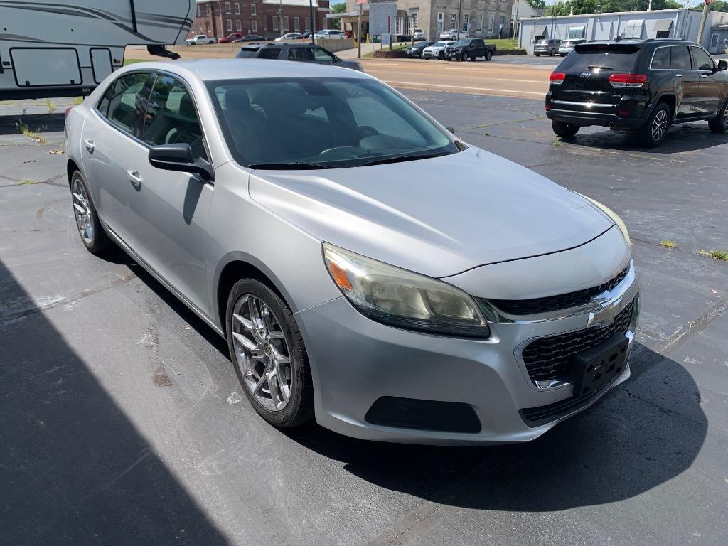 2014 Chevrolet Malibu - $9,250