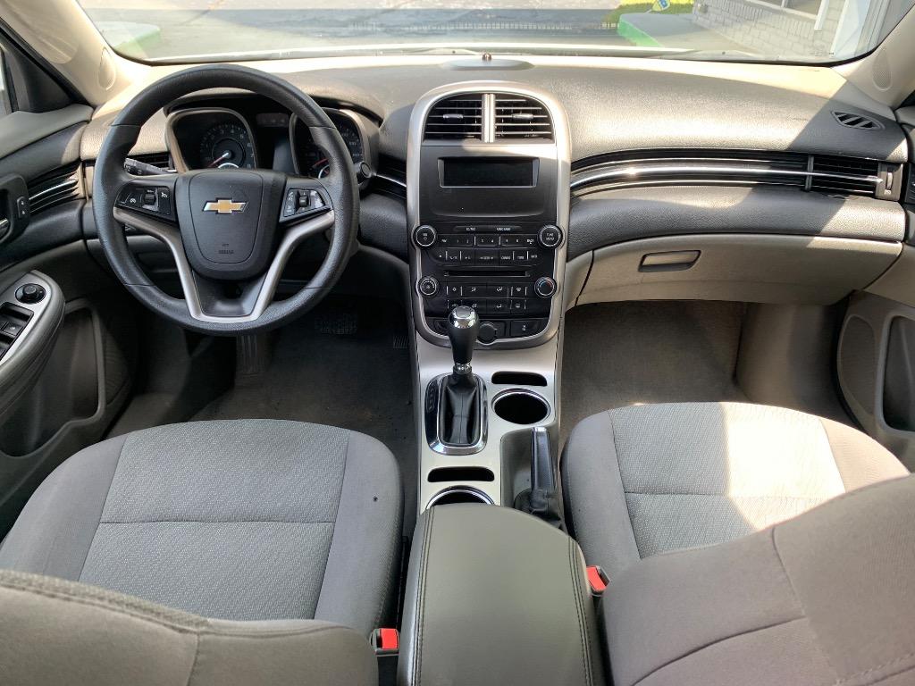 2014 Chevrolet Malibu - $9,250
