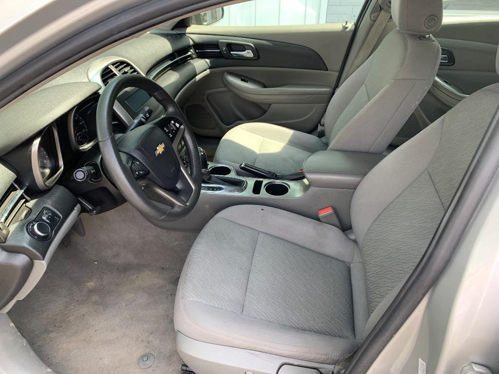 2014 Chevrolet Malibu - $9,250