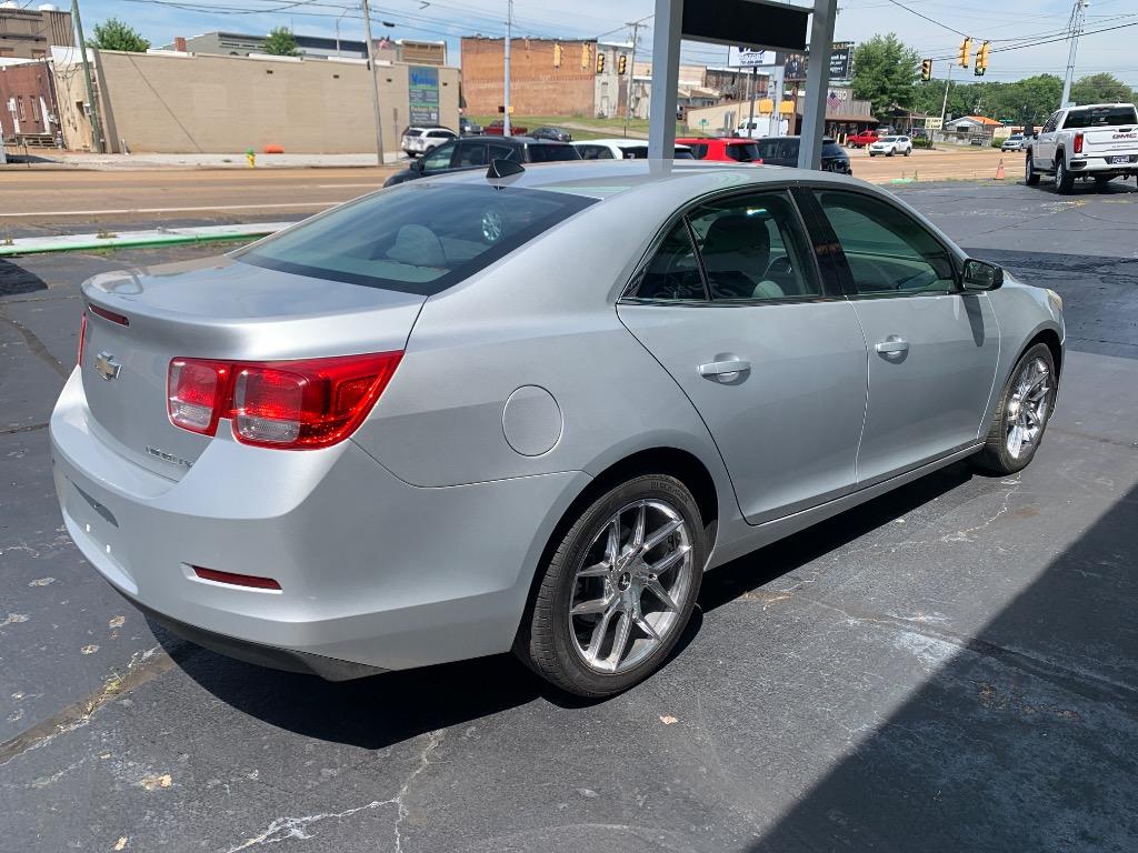 2014 Chevrolet Malibu - $9,250