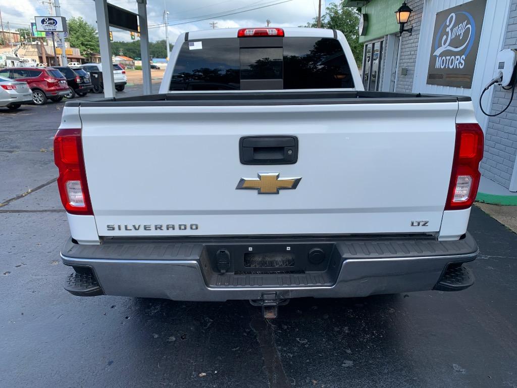 2017 Chevrolet Silverado - $22,250