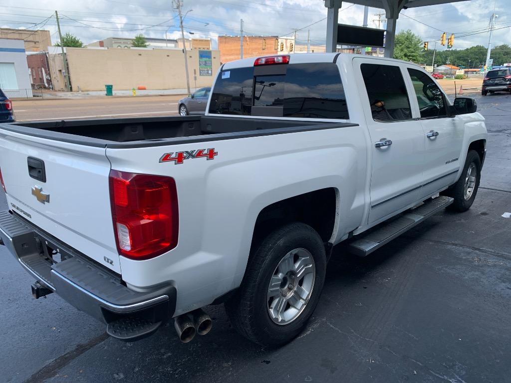 2017 Chevrolet Silverado - $22,250