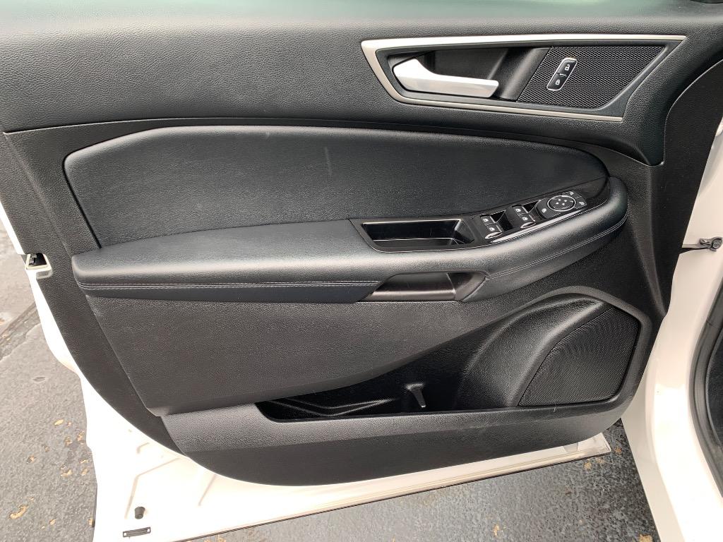 2017 Ford Edge - $11,250
