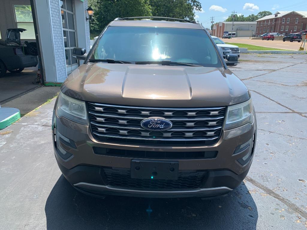 2016 Ford Explorer - $12,175