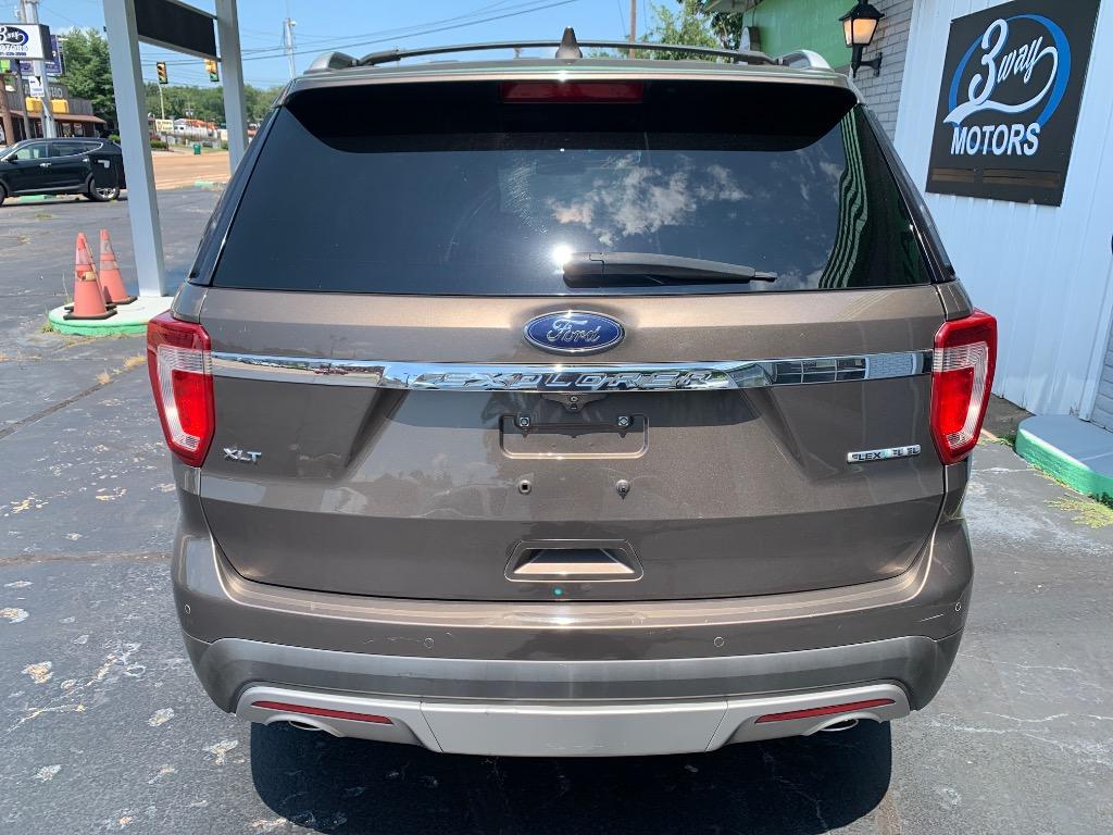 2016 Ford Explorer - $12,175