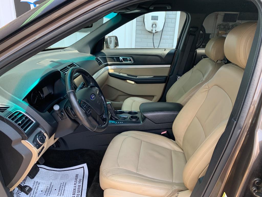 2016 Ford Explorer - $12,175