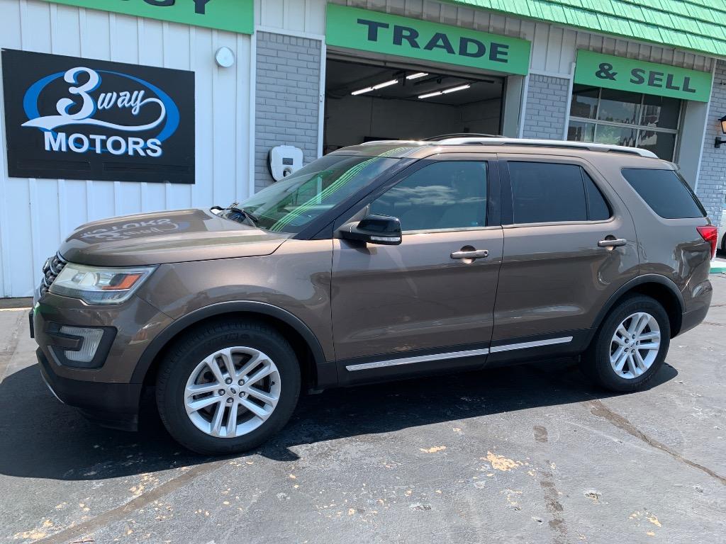 2016 Ford Explorer - $12,175