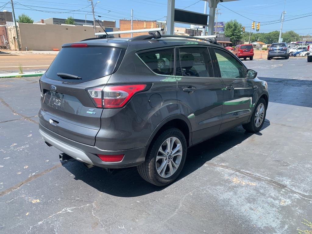 2018 Ford Escape - $10,675
