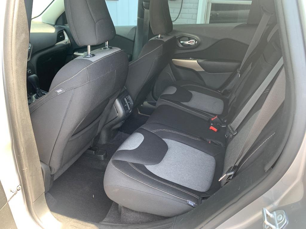 2018 Jeep Cherokee - $11,225