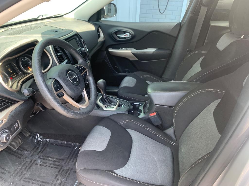 2018 Jeep Cherokee - $11,225