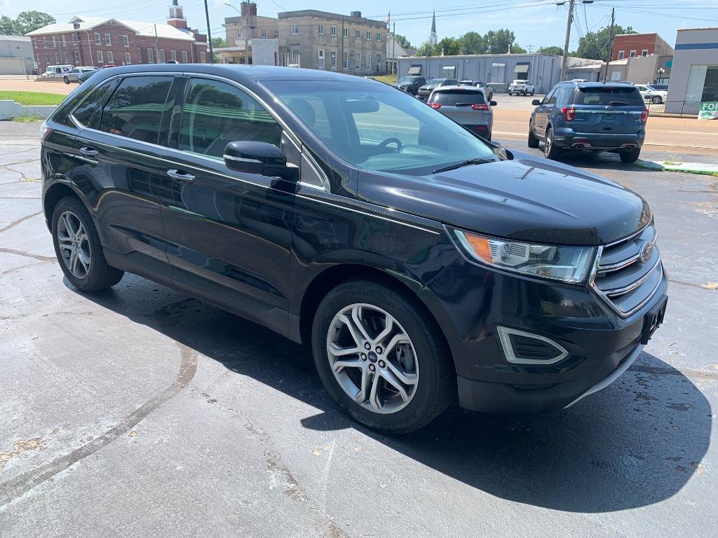 2016 Ford Edge - $12,400