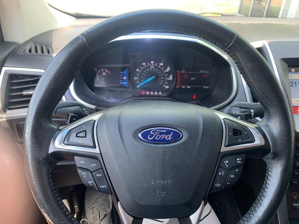 2016 Ford Edge - $12,400