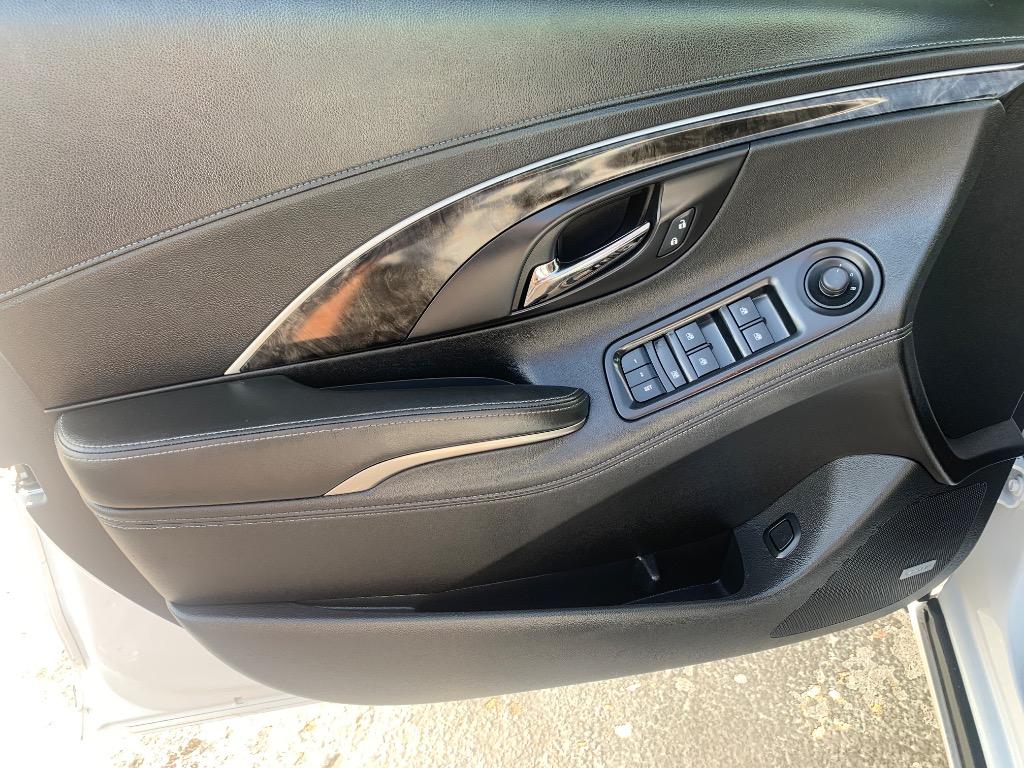 2015 Buick LaCrosse - $13,650