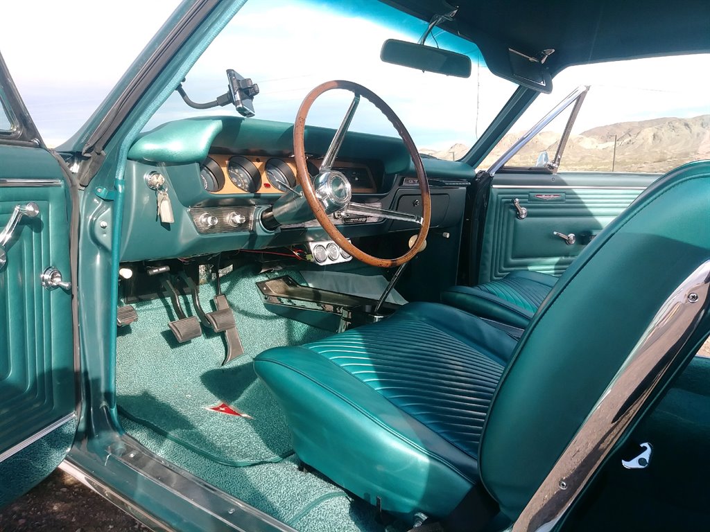 1965 Pontiac GTO photo