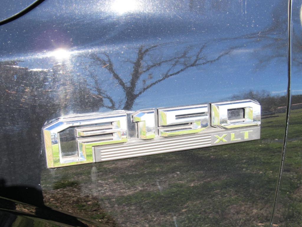 2017 Ford F150 XLT photo