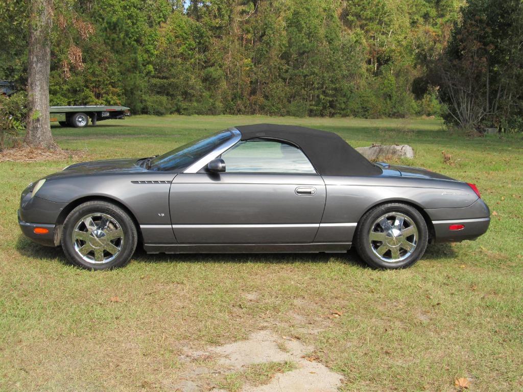 2003 Ford Thunderbird Deluxe photo