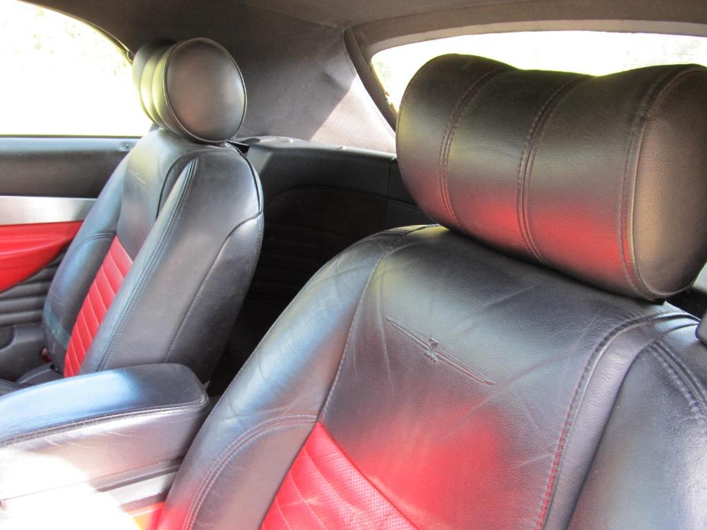 2003 Ford Thunderbird Deluxe photo