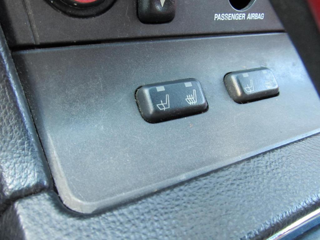 2003 Ford Thunderbird Deluxe photo
