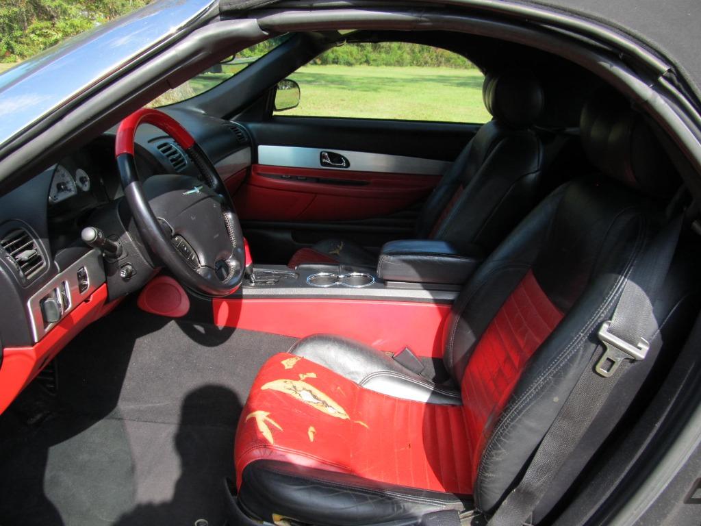 2003 Ford Thunderbird Deluxe photo