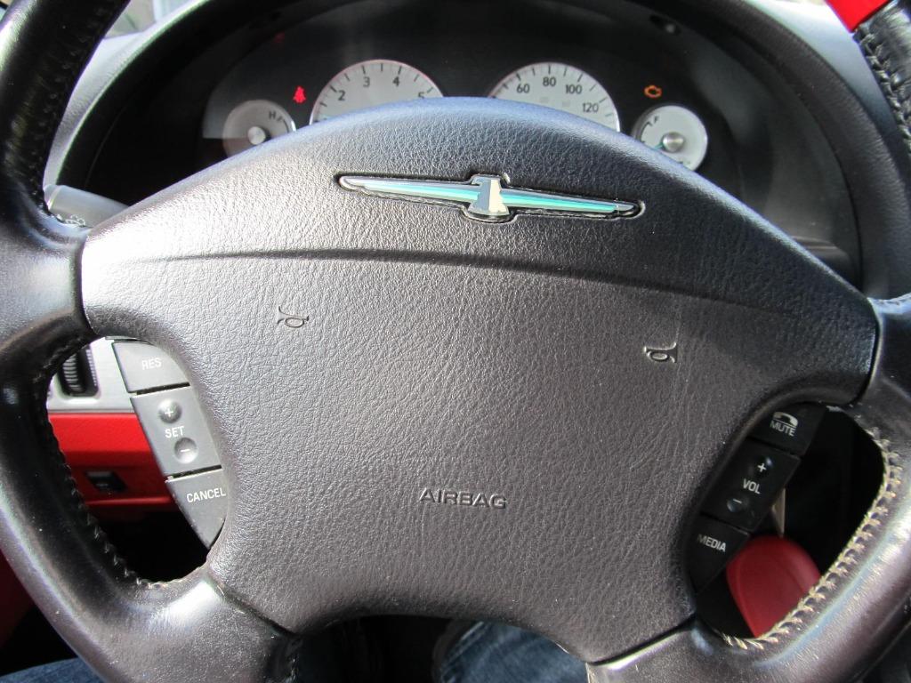2003 Ford Thunderbird Deluxe photo