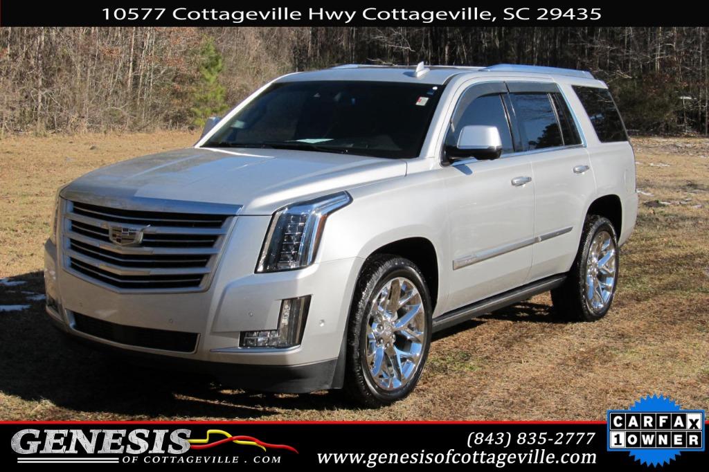 2017 Cadillac Escalade Platinum photo