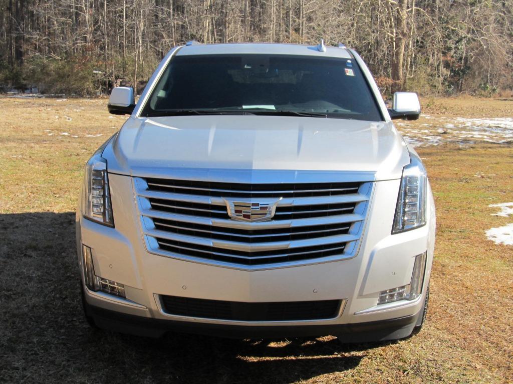 2017 Cadillac Escalade Platinum photo