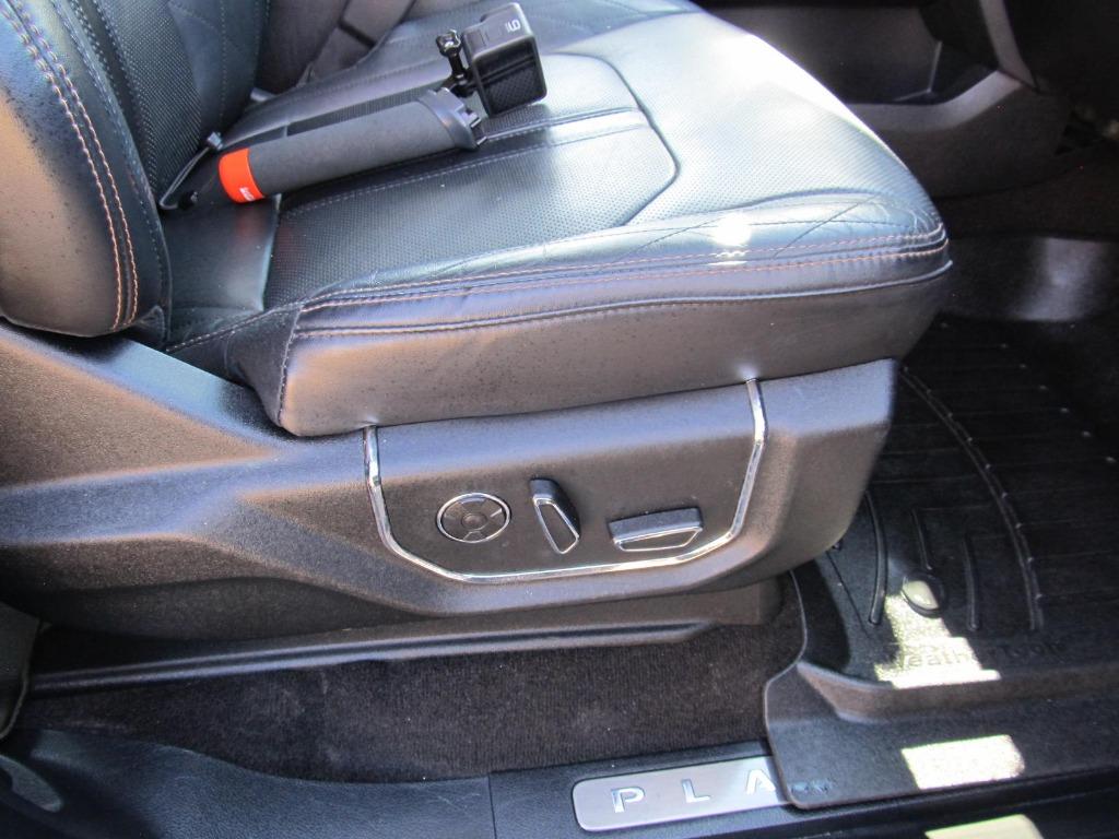 2020 Ford Expedition Max Platinum photo