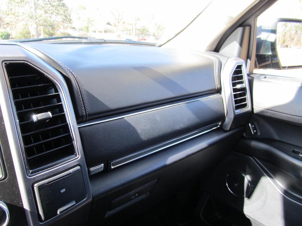 2020 Ford Expedition Max Platinum photo
