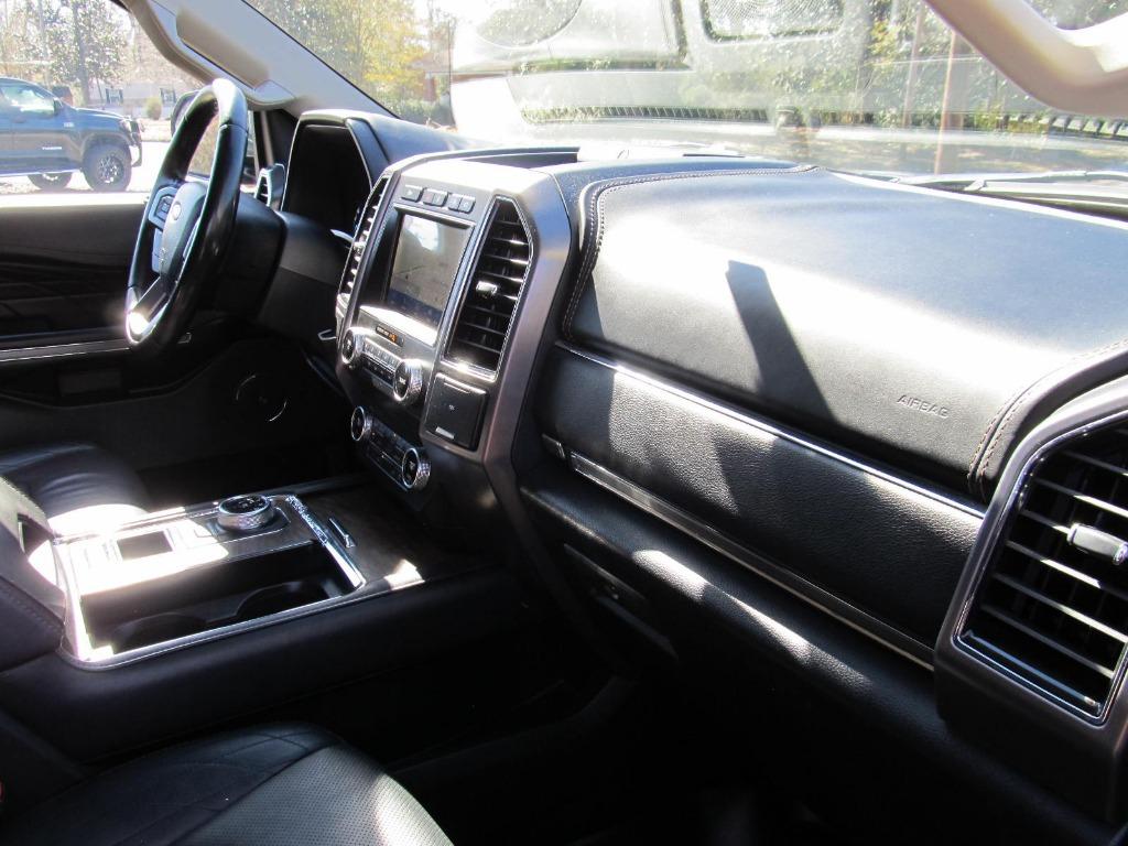 2020 Ford Expedition Max Platinum photo