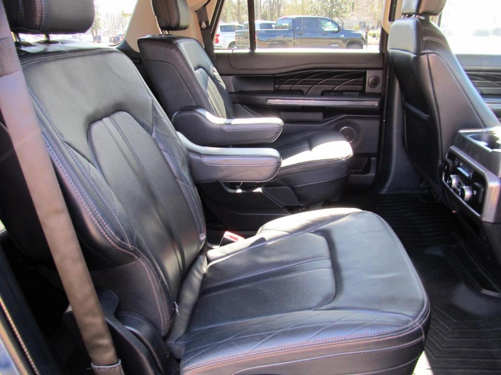 2020 Ford Expedition Max Platinum photo