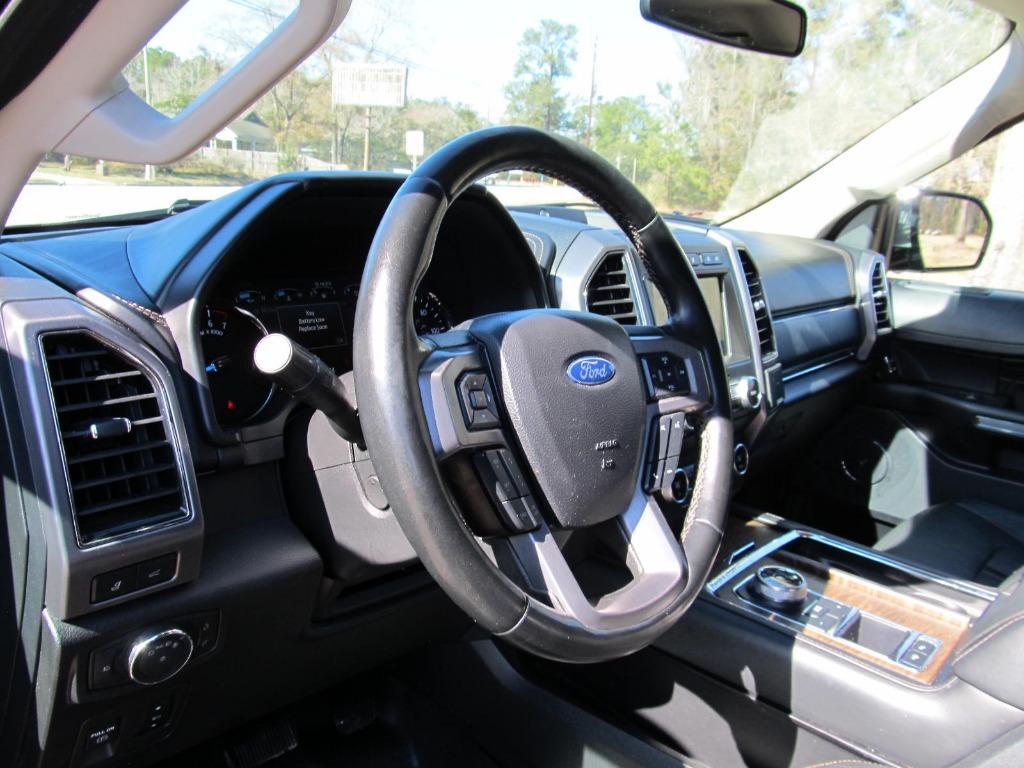 2020 Ford Expedition Max Platinum photo