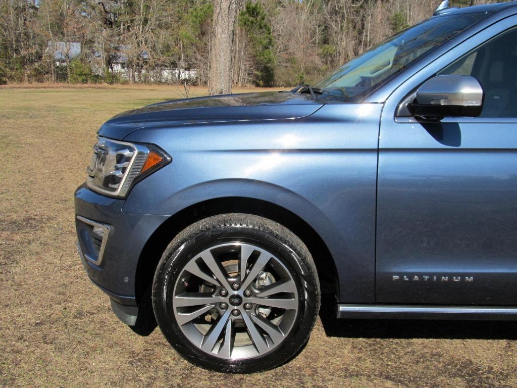 2020 Ford Expedition Max Platinum photo
