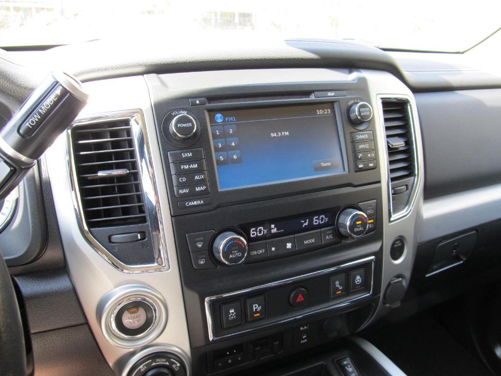 2018 Nissan Titan PRO-4x photo